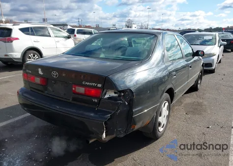 1998 Toyota Camry Le V6 из США, поврежденный, VIN 4T1BF22KXWU073973